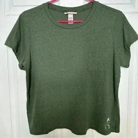 Victoria’s Secret T-Shirt Front Pocket Green / White Embroidery Size Extra Large - Picture 1 of 16
